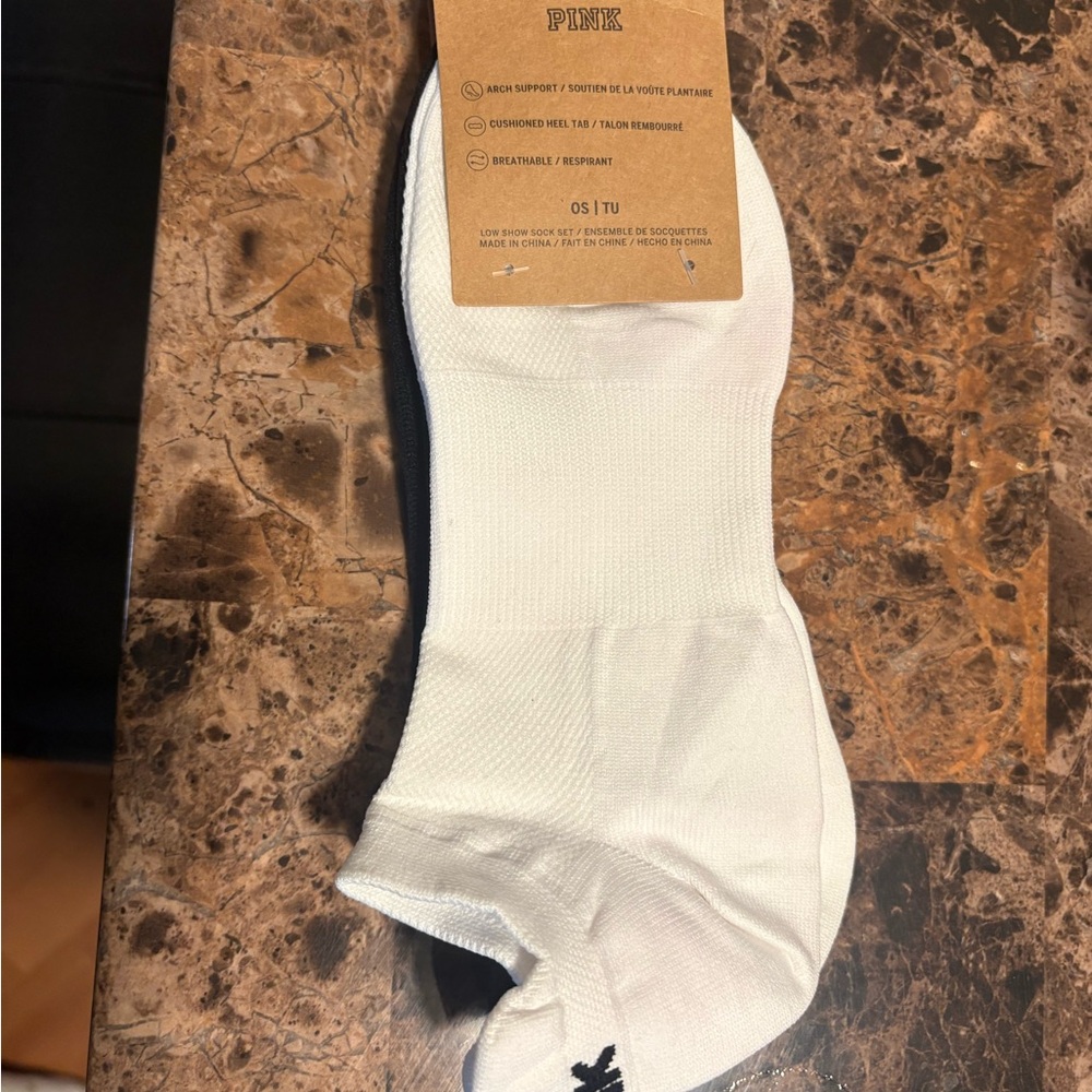 BNWT PINK Victoria's Secret Socks